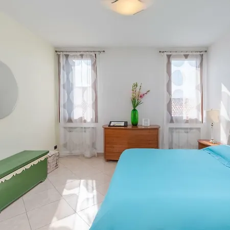 Convenient In Appartement Venise