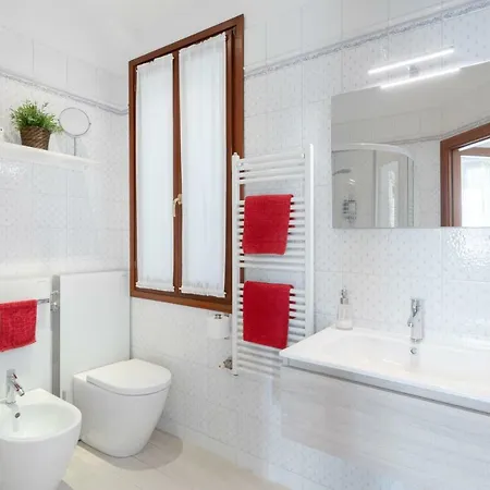 Convenient In * Venedig